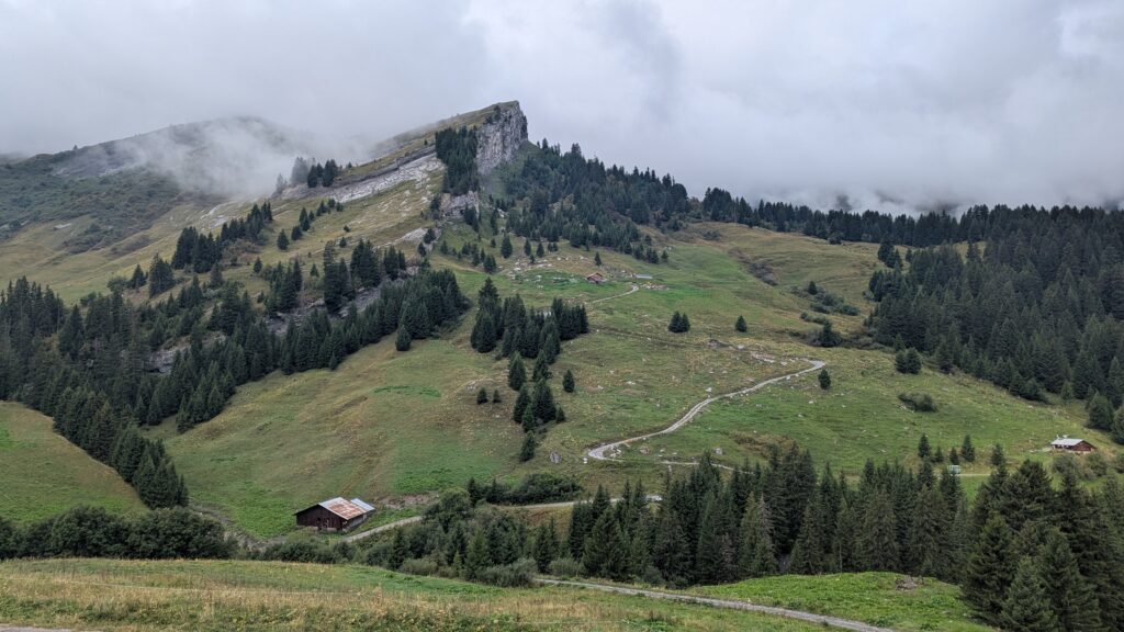 Paysage typique du tour du Beaufortain.